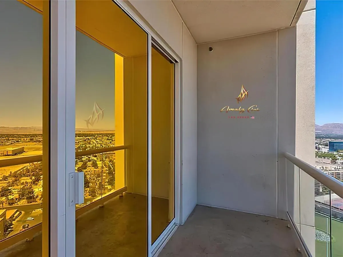 Amalz 2 Bedroom 3 Bathroom Balcony Suites At Mgm Signature ! Лас-Вегас США